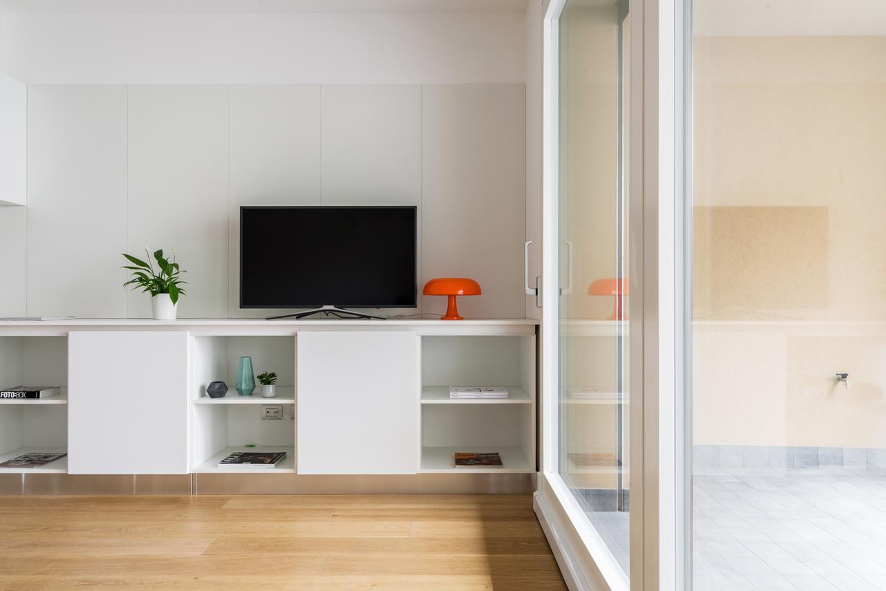 Altido Lovely 1-Bed Flat With Balcony & Free Parking Milano Dış mekan fotoğraf