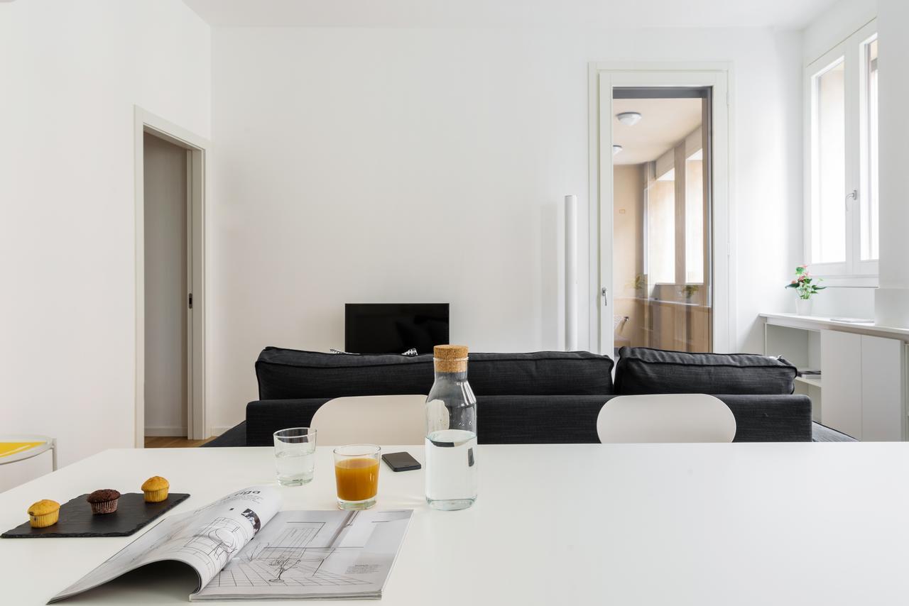 Altido Lovely 1-Bed Flat With Balcony & Free Parking Milano Dış mekan fotoğraf